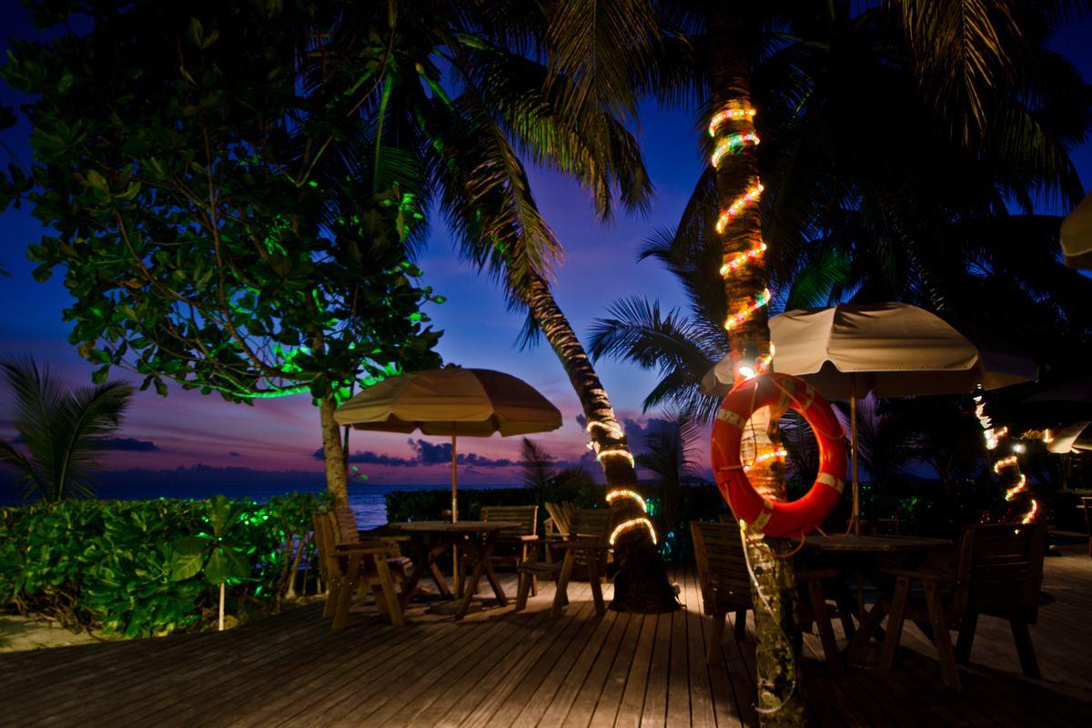 Indian Ocean Lodge Grand Anse  Exterior photo